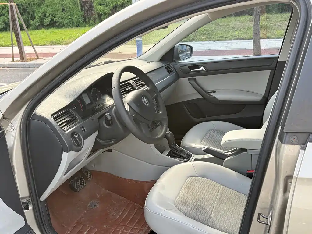 Rapid 1.6 L Auto Smart Select