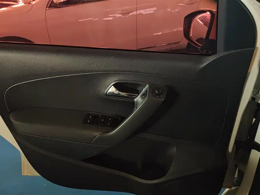 Polo 1.4 L Auto Style