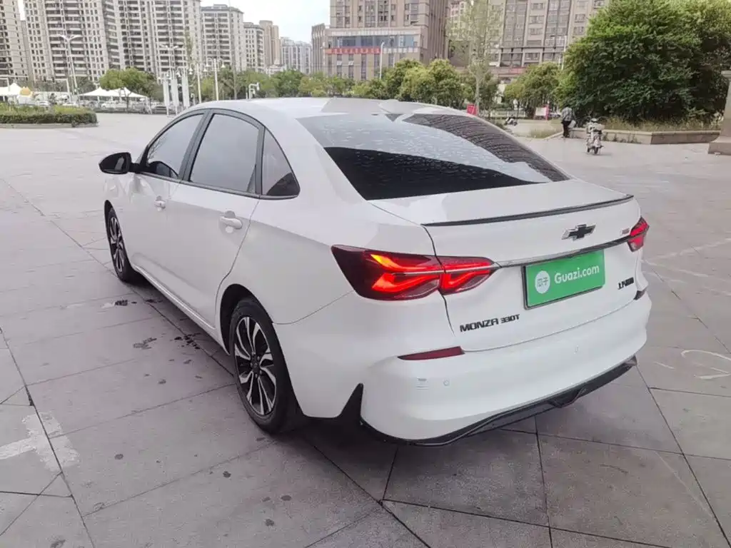 Monza Mild Hybrid RS 330 T Auto Smooth