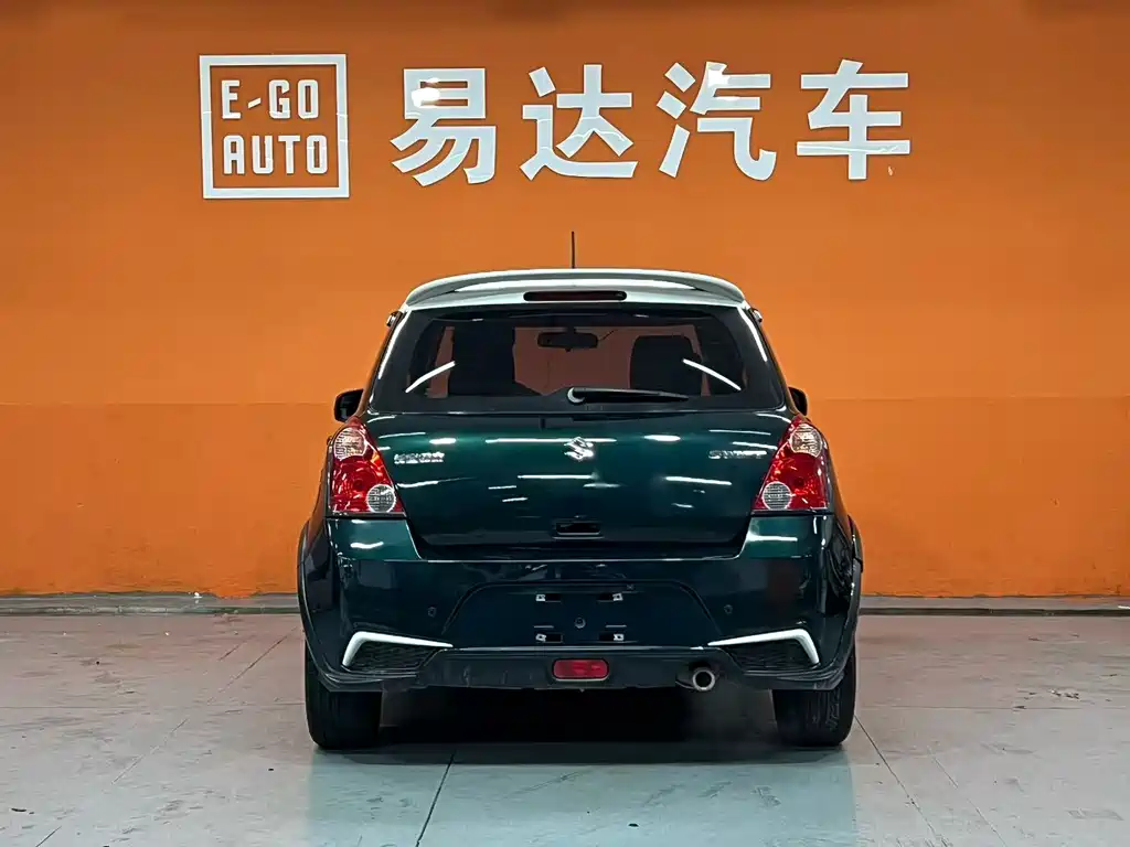 Swift 1.5 L Auto Fashion Cool Play