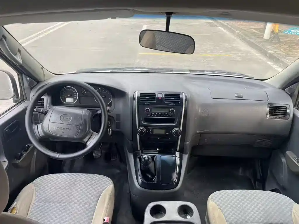 Grace 2.0 L Express Luxury 7-seatV19