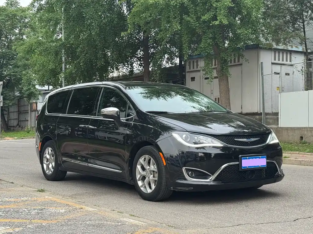 Pacifica (Import) 3.6 L Premium