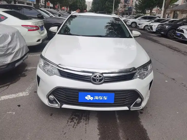 Toyota Camry 2.0 G 10 th Anniversary Commemorative Leading