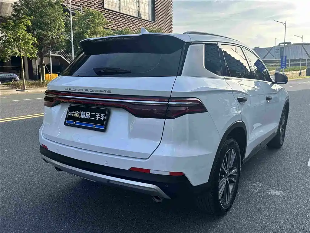 Song Pro 1.5 T Auto Distinguished