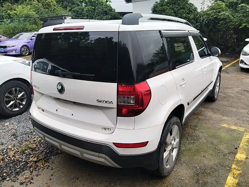 Yeti 1.8 TSI DSG Arctic
