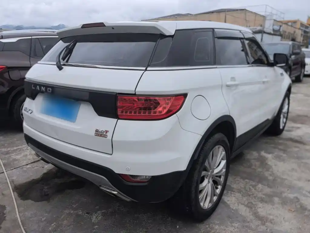 Landwind X7 2.0 T Panoramic Distinguished