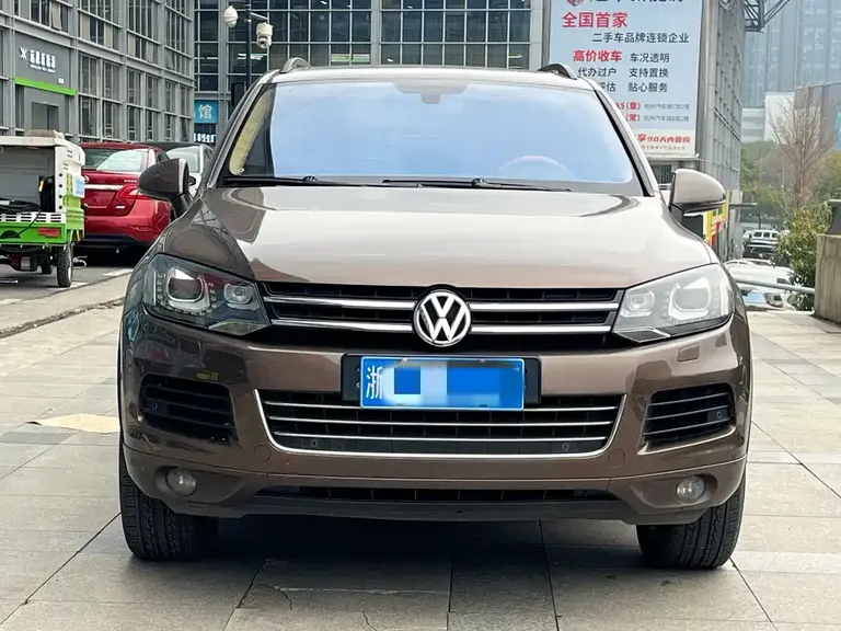 Volkswagen Touareg 3.0 TSI High Config