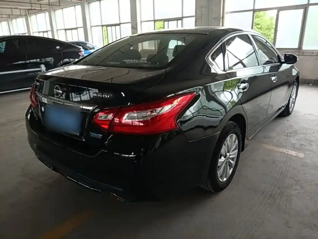 Teana Facelift 2.0 L XL Comfort