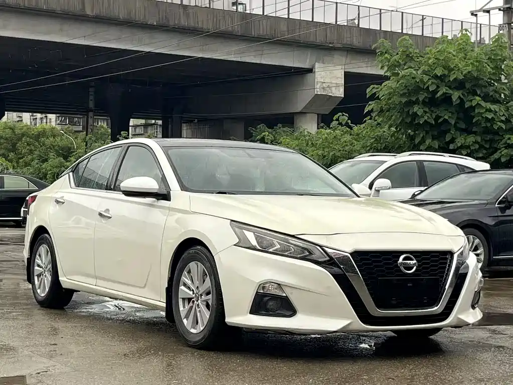 Teana 2.0 L XL Comfort
