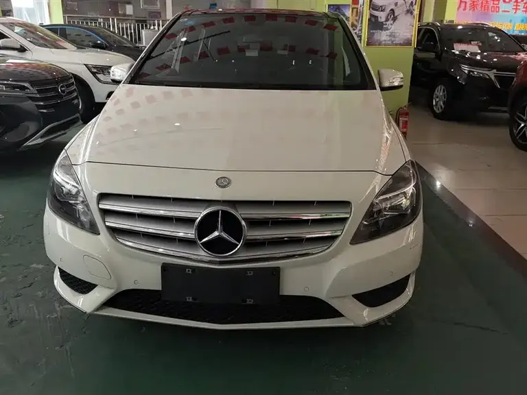 Mercedes-Benz B-Class B 180