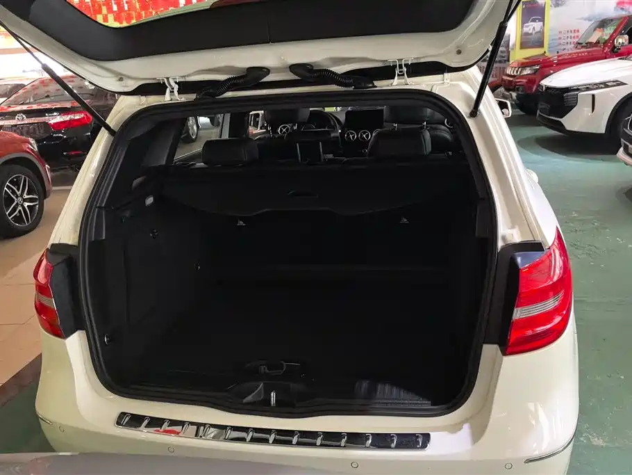 Mercedes-Benz B-Class B 180