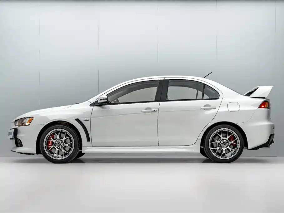 LANCER LANCER 2015款 2.0 L 终结纪念加规版