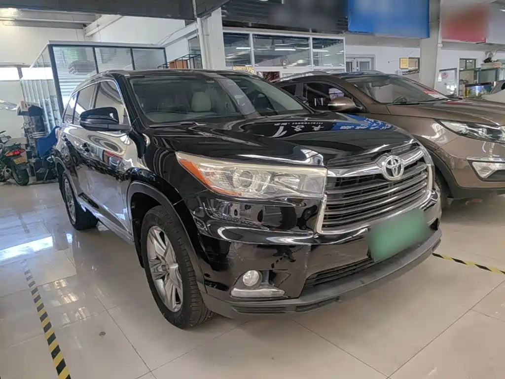 Highlander 2.0 T 4 WD Luxury 7-seat
