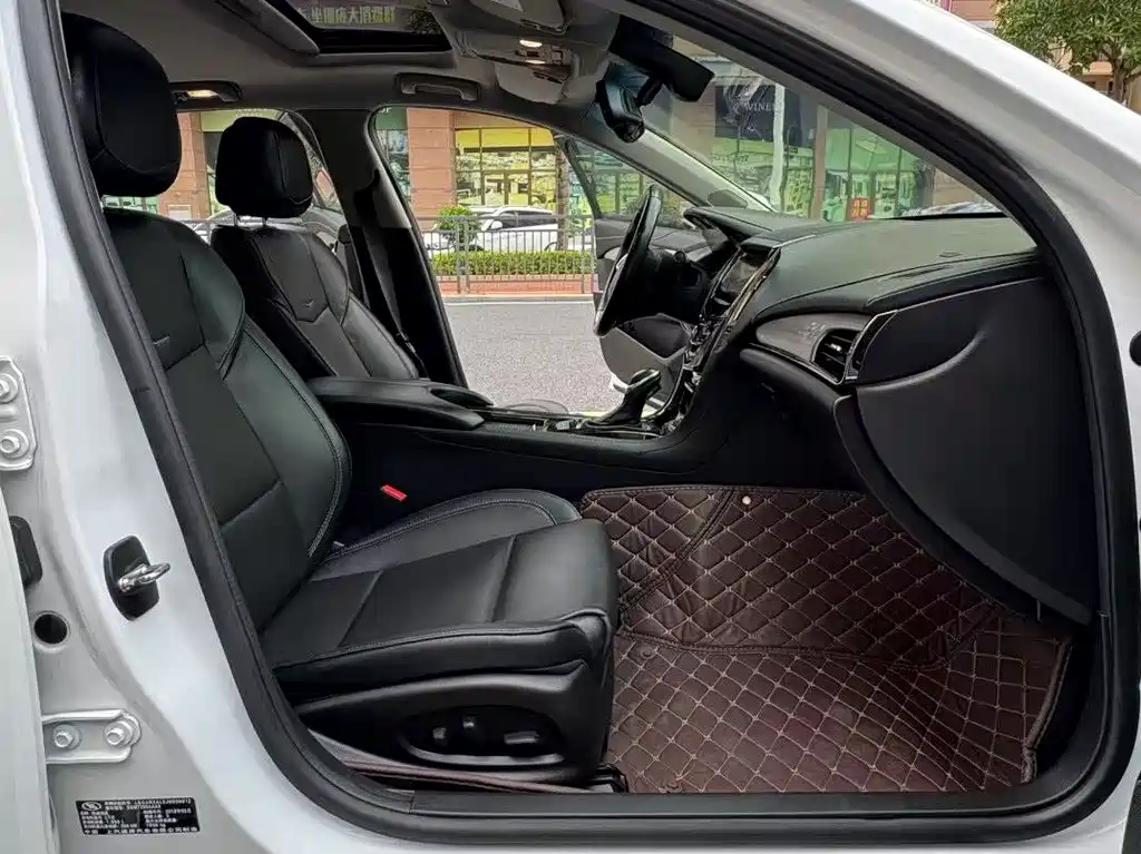 Cadillac ATS-L 28 T Fashion