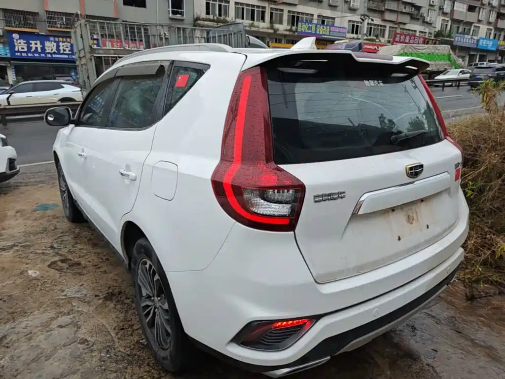 Vision X6 1.8 L Manual 4 G Connected Luxury