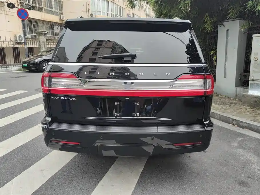 Navigator 3.5 T Honor Shine