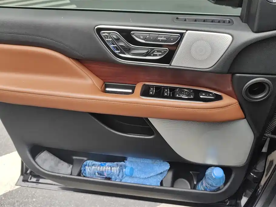 Navigator 3.5 T Honor Shine
