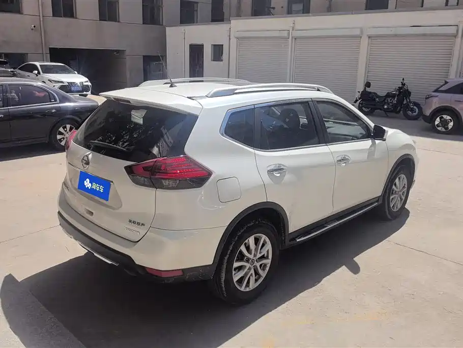 X-Trail 2.0 L CVT Connected Comfort 2 WD