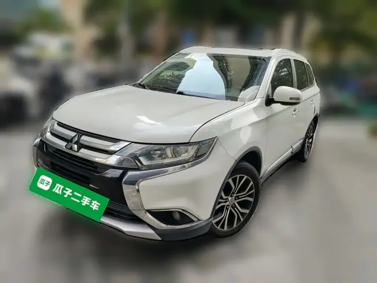 Mitsubishi Outlander 2.0 L 2 WD Glory 5-seat