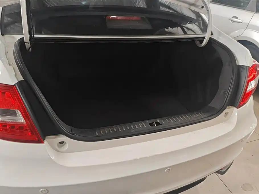 Vision 1.5 L Manual Happy