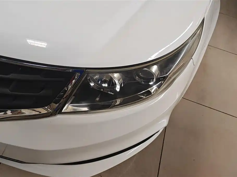 Vision 1.5 L Manual Happy