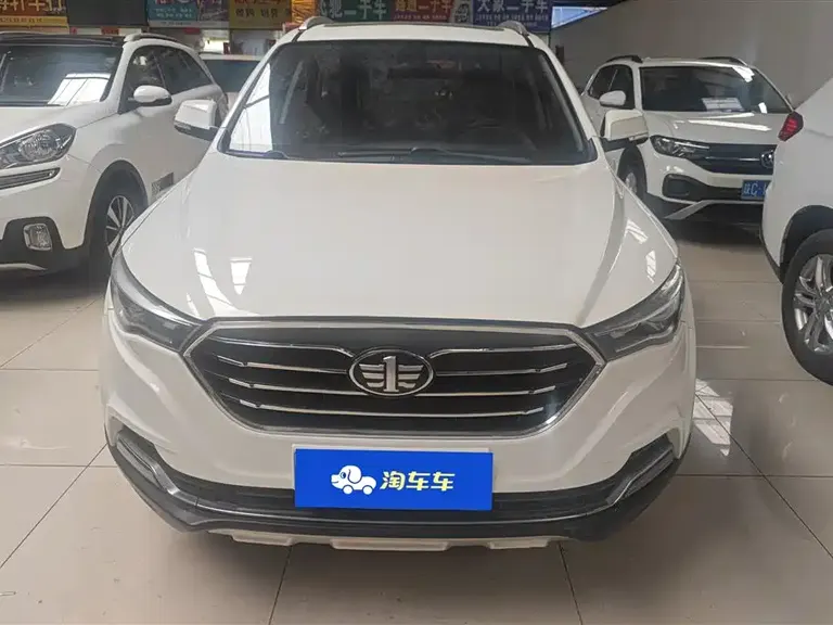 Besturn X40 1.6 L Auto Luxury CN-V