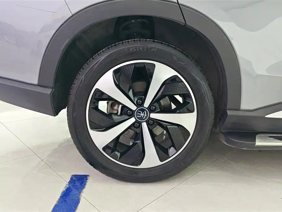 Song PLUS NEV DM-i 110 KM Flagship PLUS