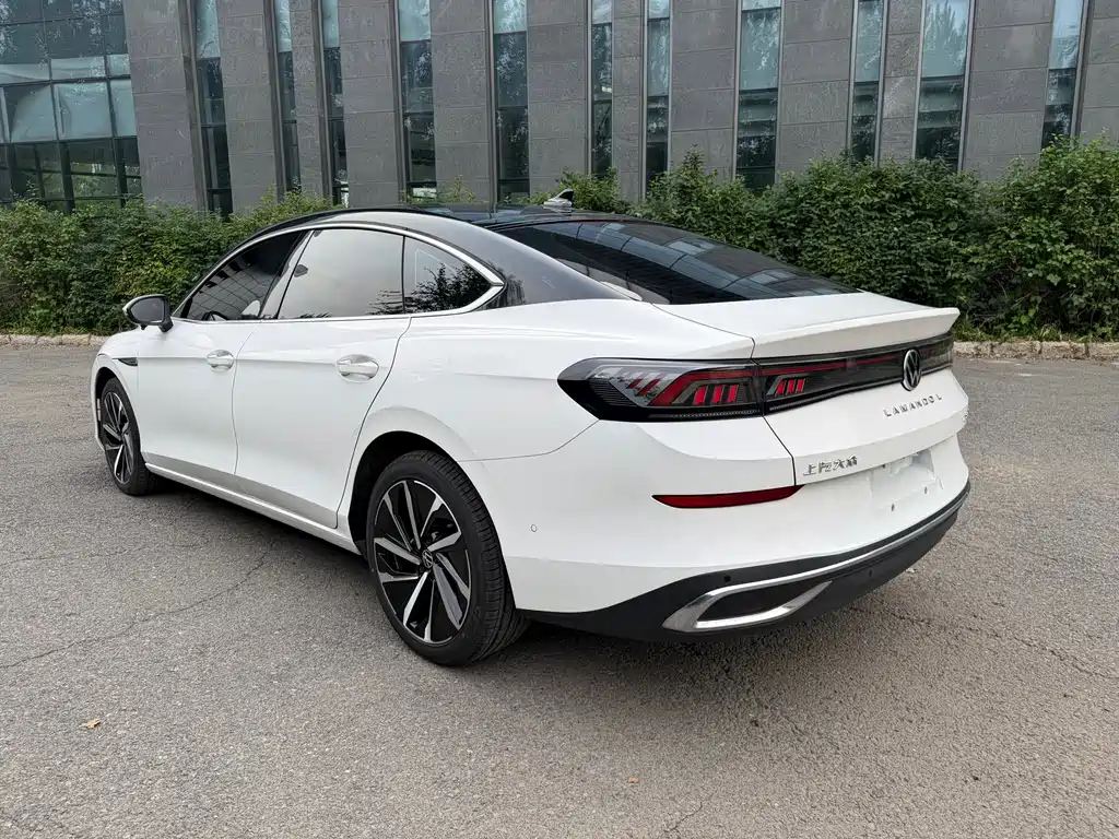 Lamando Lamando L 280 TSI DSG Super Hot Flagship