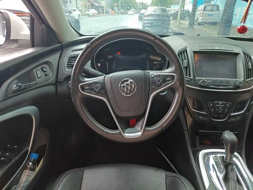 Regal 1.6 T Elite Tech