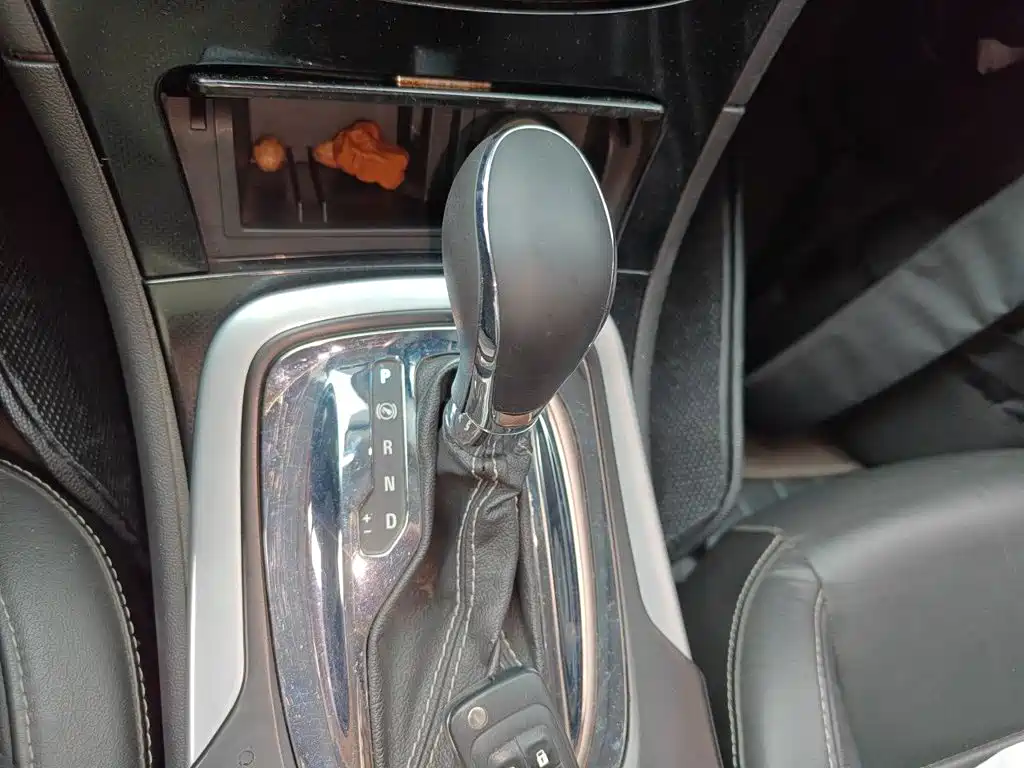 Regal 1.6 T Elite Tech