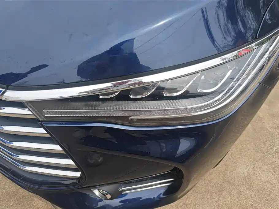 Song MAX 1.5 T Auto Connected Luxury 7-seat