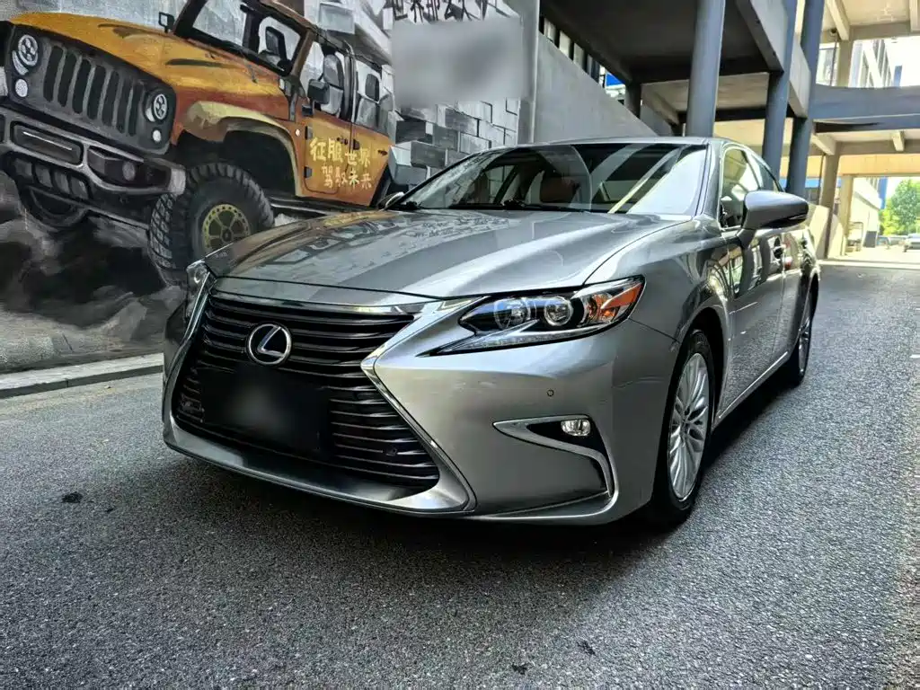 Lexus ES 250 Elegant