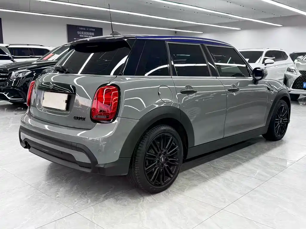 MINI MINI 2022款 1.5 T Camden 限量版 五门版