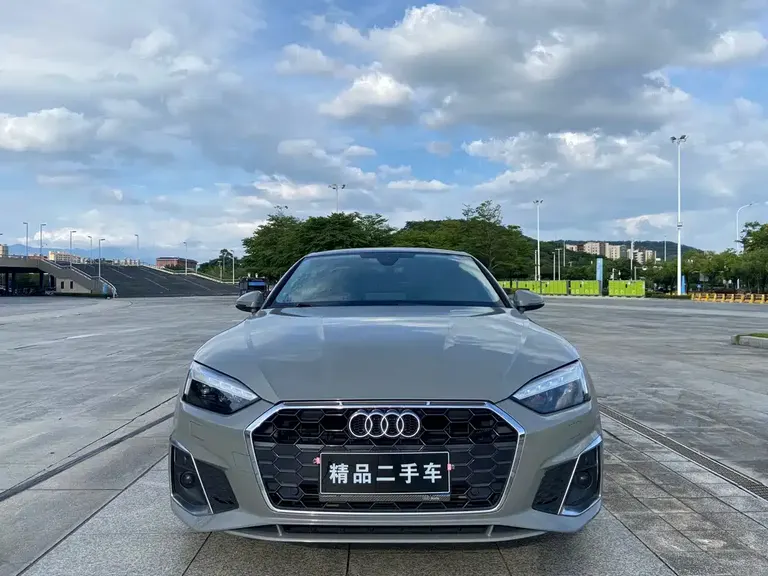 Audi A5 (Import) Coupe 40 TFSI Fashion Dynamic