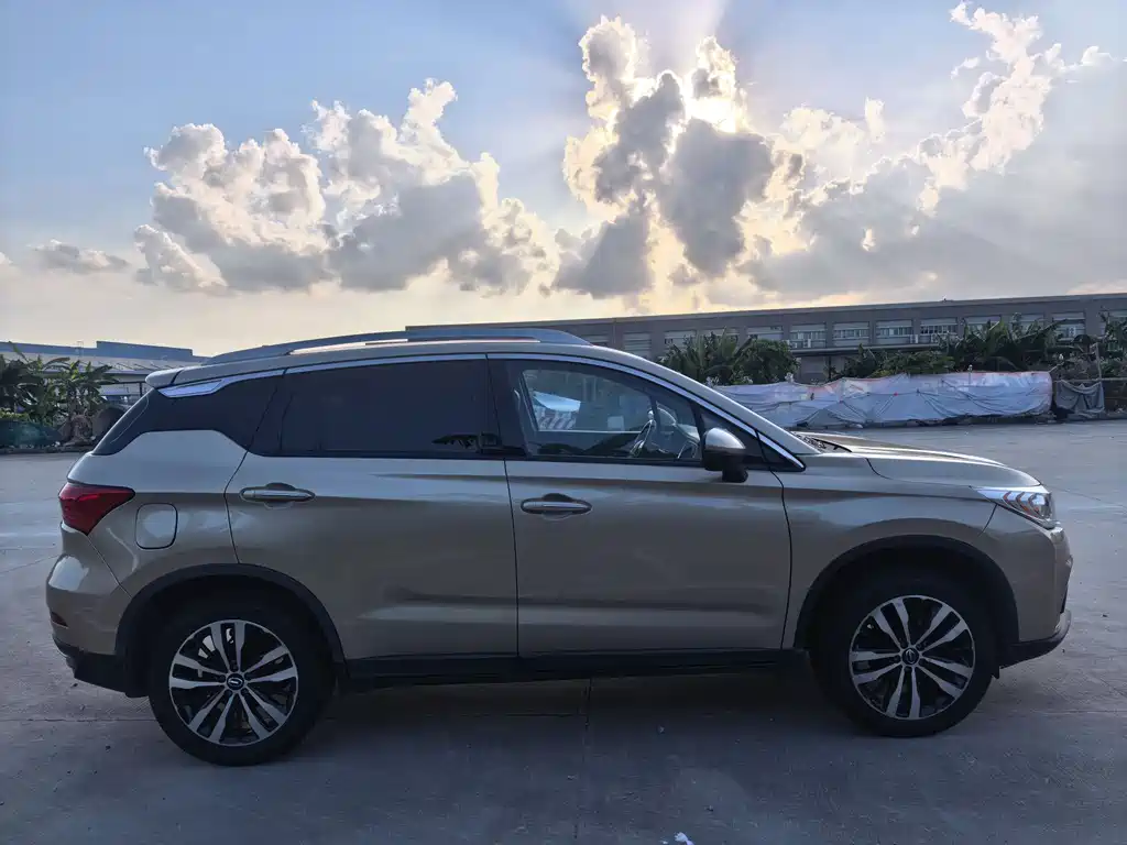GAC Trumpchi GS4 200 T G-DCT Luxury