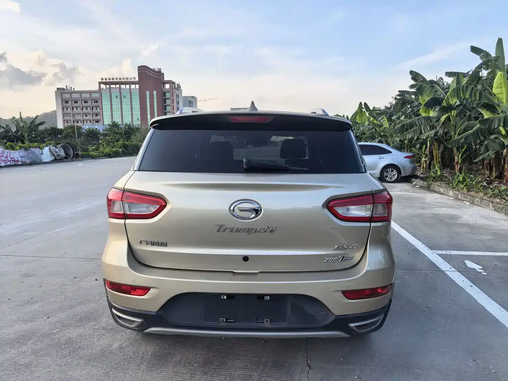 GAC Trumpchi GS4 200 T G-DCT Luxury