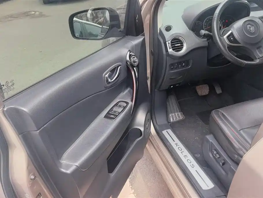 Koleos (Import) 科雷傲(进口) 2015款 2.5 L 四驱豪华版