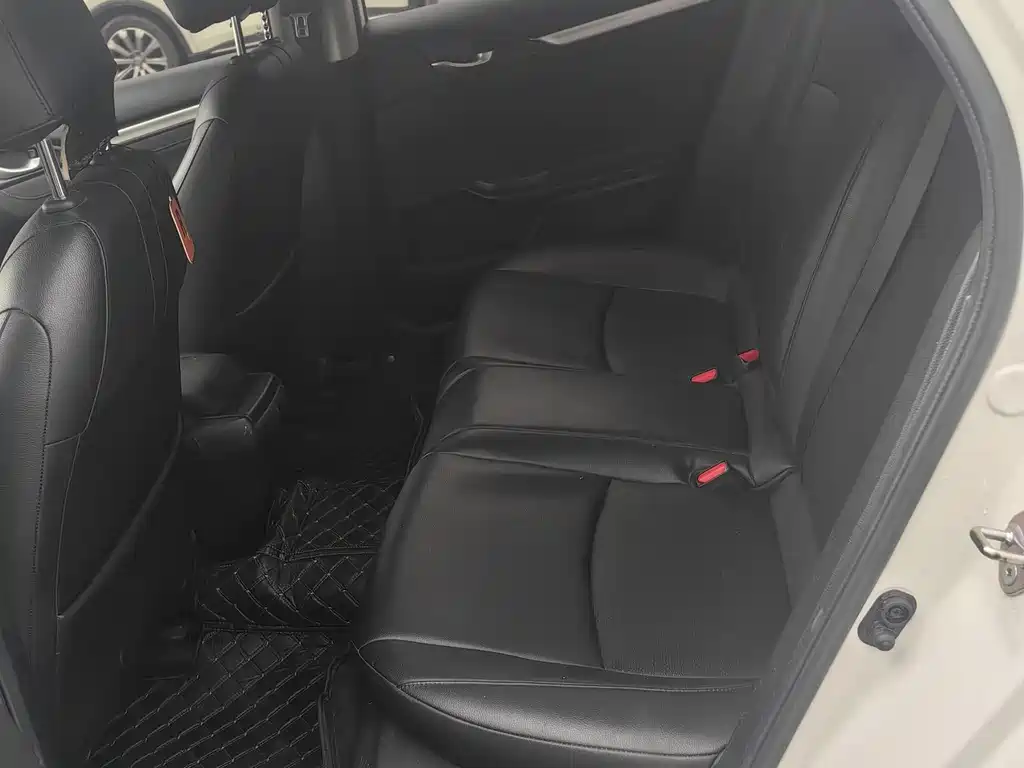 Civic 220 TURBO CVT Ignite Motion CN-V