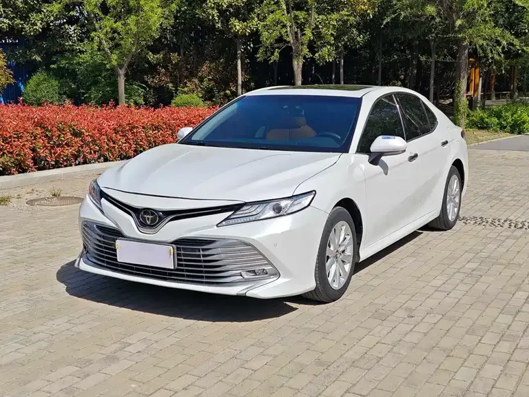 Toyota Camry 2.0 G Luxury CN-VI