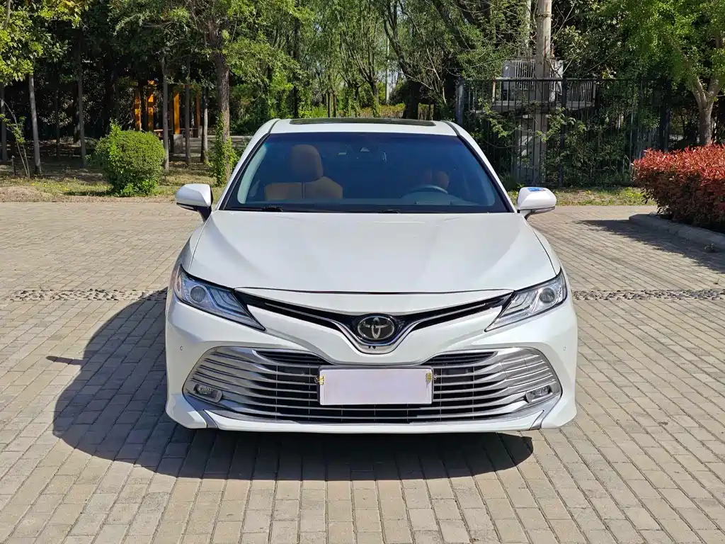 Camry 2.0 G Luxury CN-VI
