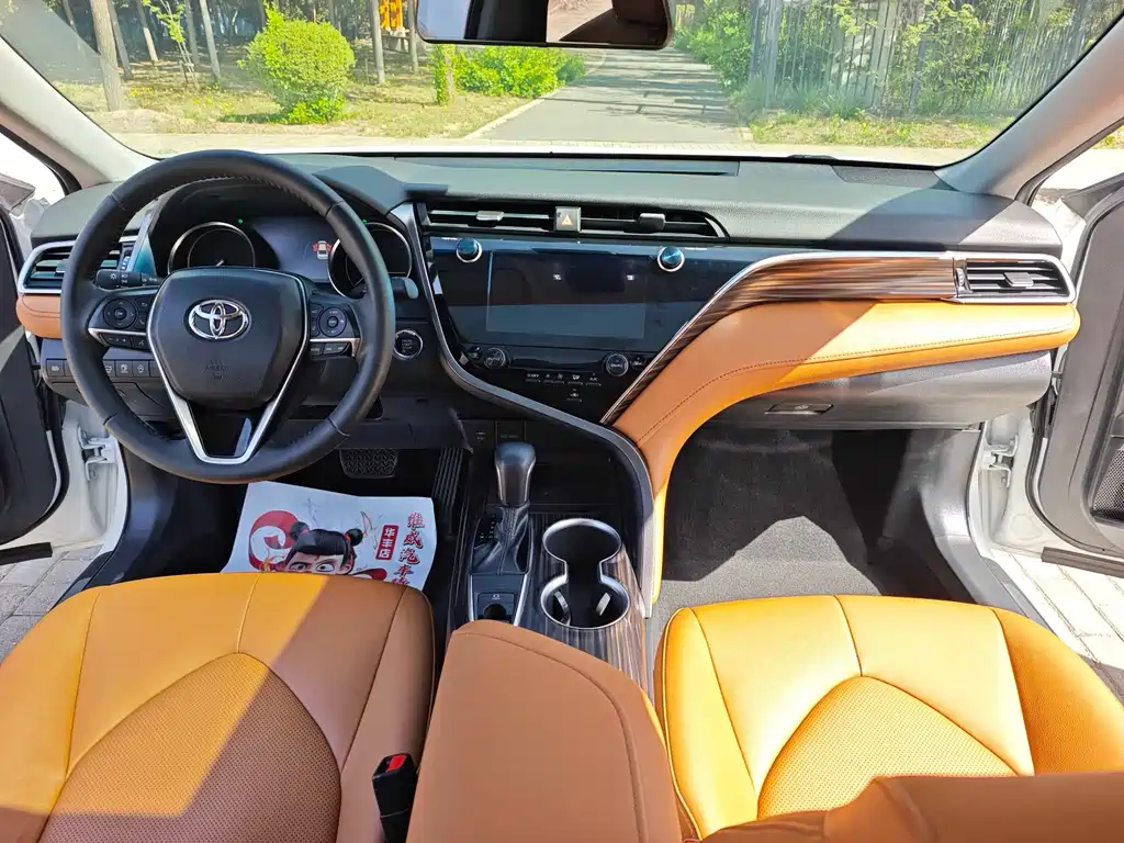 Camry 2.0 G Luxury CN-VI