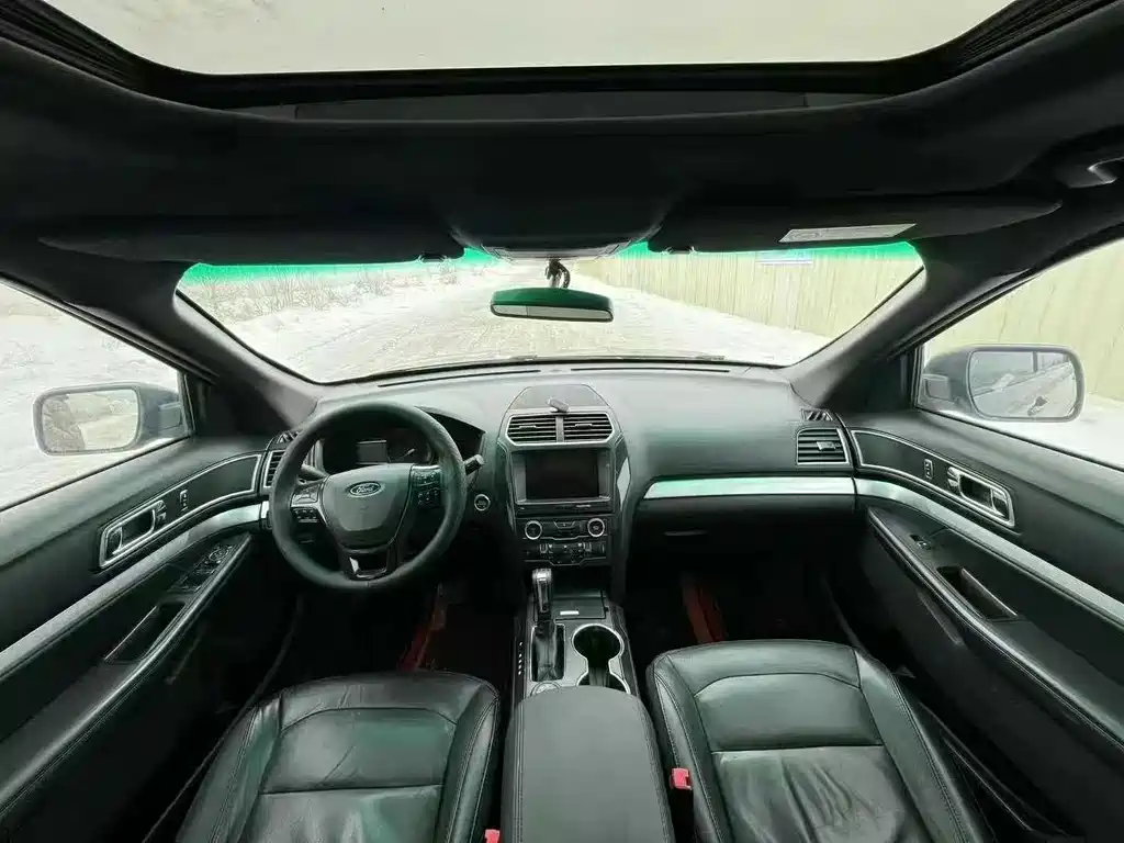 Explorer (Import) 2.3 T Style