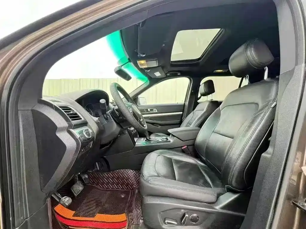 Explorer (Import) 2.3 T Style