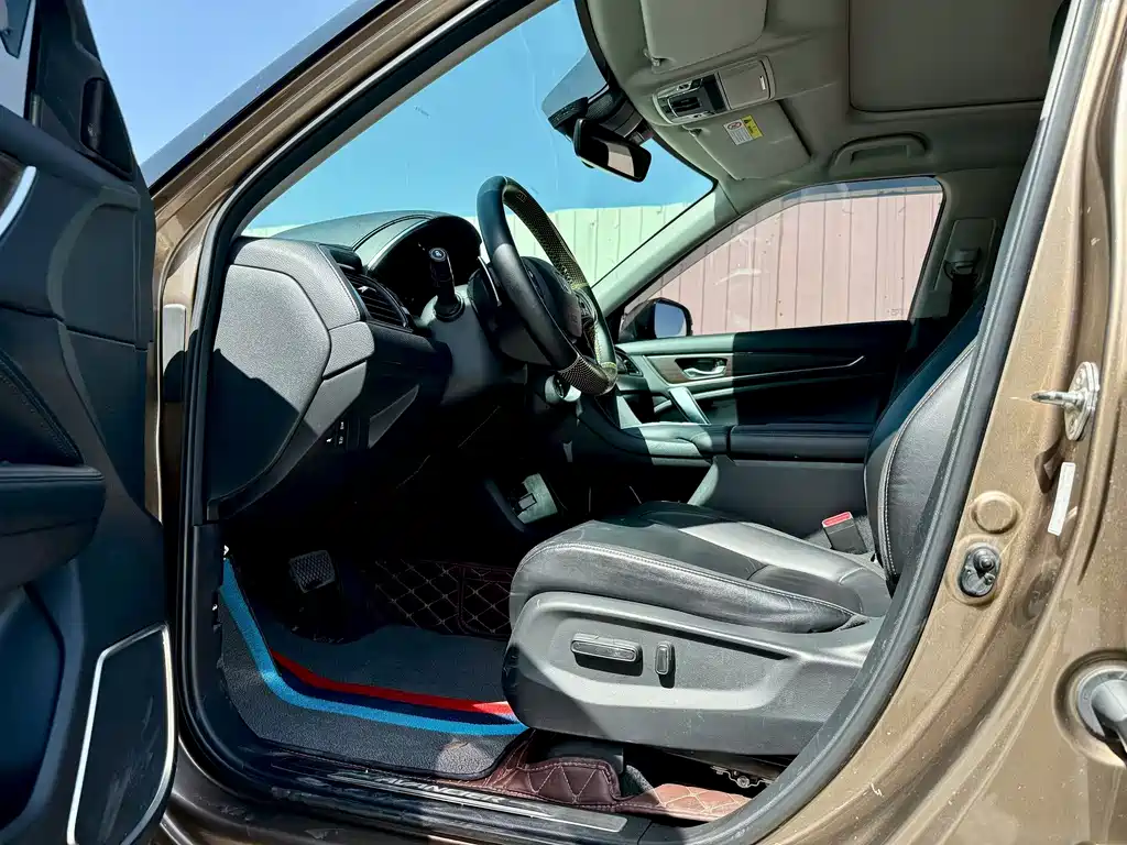 Avancier 370 TURBO 4 WD Premium