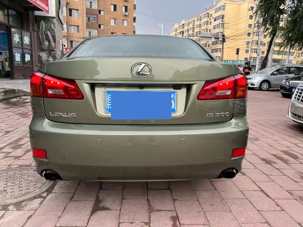 Lexus IS 300 Dynamic Shine Special Edition