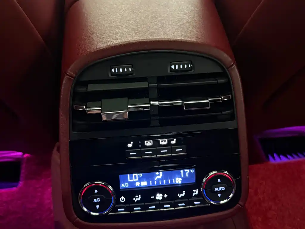 Quattroporte 总裁 2019款 3.0 T 豪华版 国V