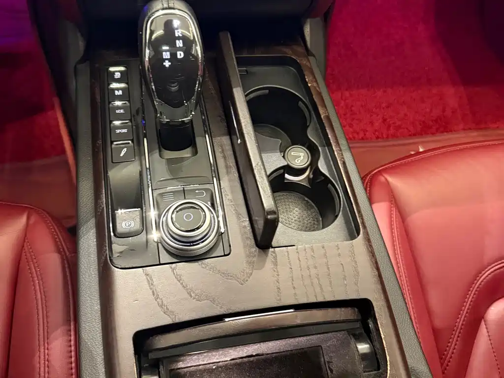 Quattroporte 总裁 2019款 3.0 T 豪华版 国V