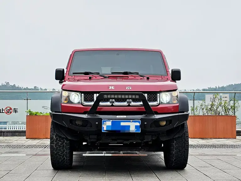 BAIC BJ40 40 L 2.0 T Manual 4 WD Distinguished