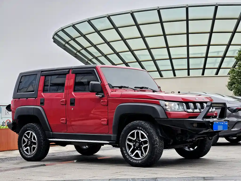 BAIC BJ40 40 L 2.0 T Manual 4 WD Distinguished