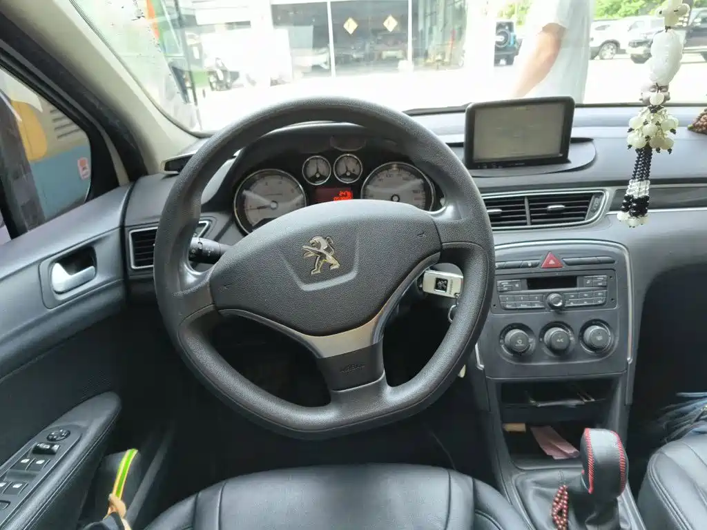 Peugeot 308 Pleasure Classic 1.6 L Manual Superior Style